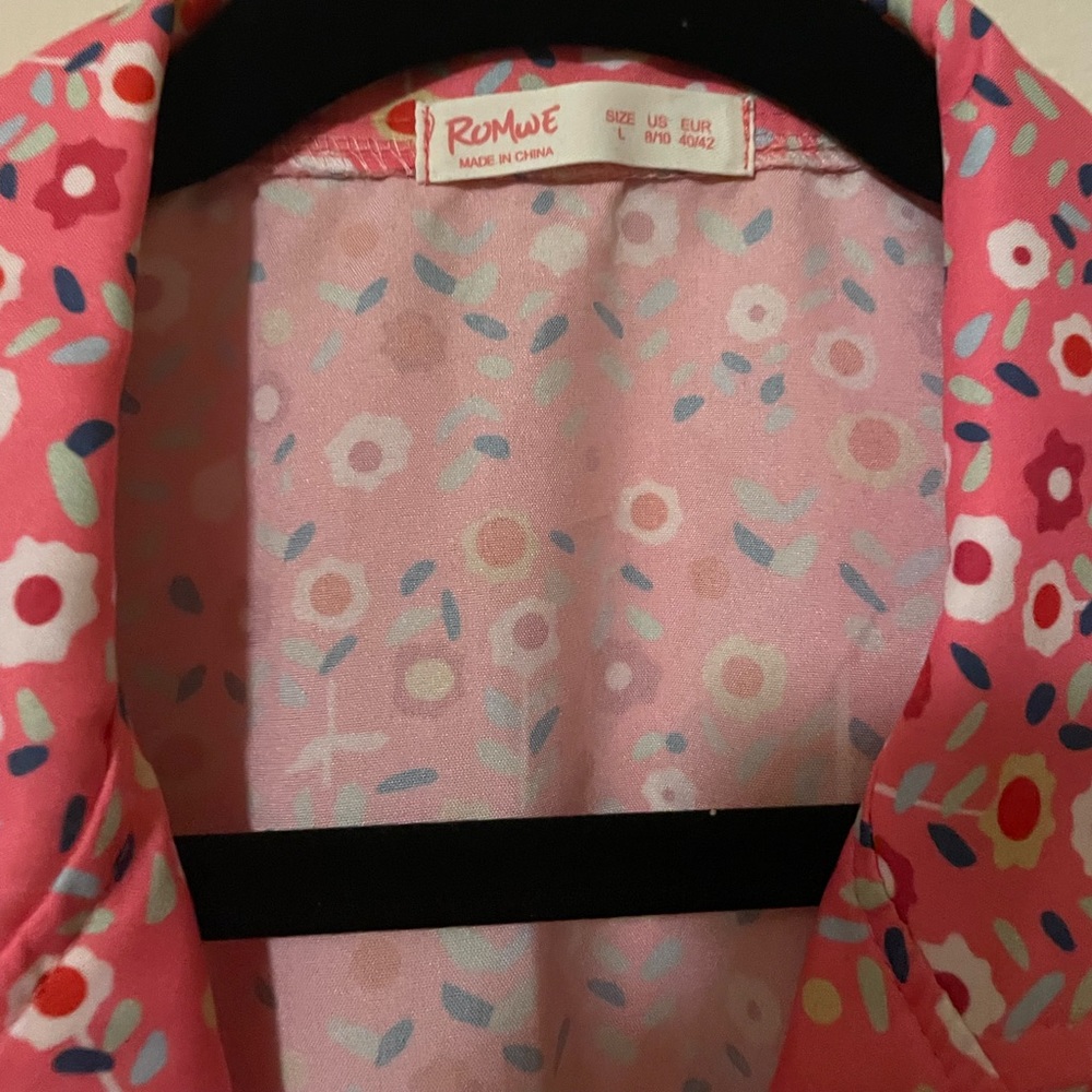 Cropped button up💿🌸🫧 - Picture 5 of 7